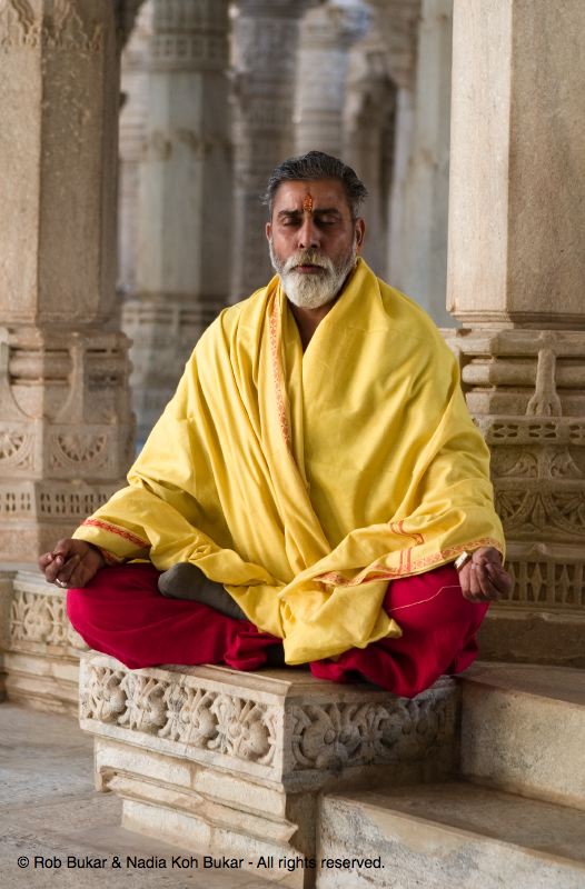 Jain Praying, Jain Temple, Ranakpur