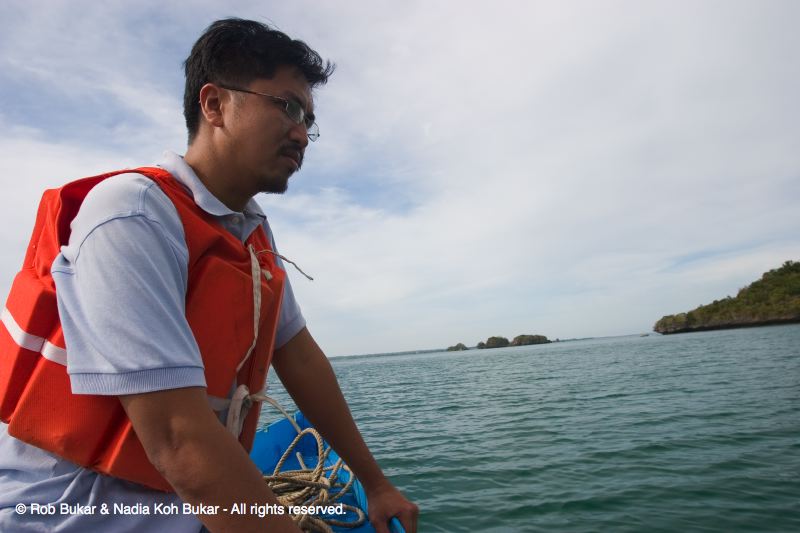 Kuya Raul at 100 Islands