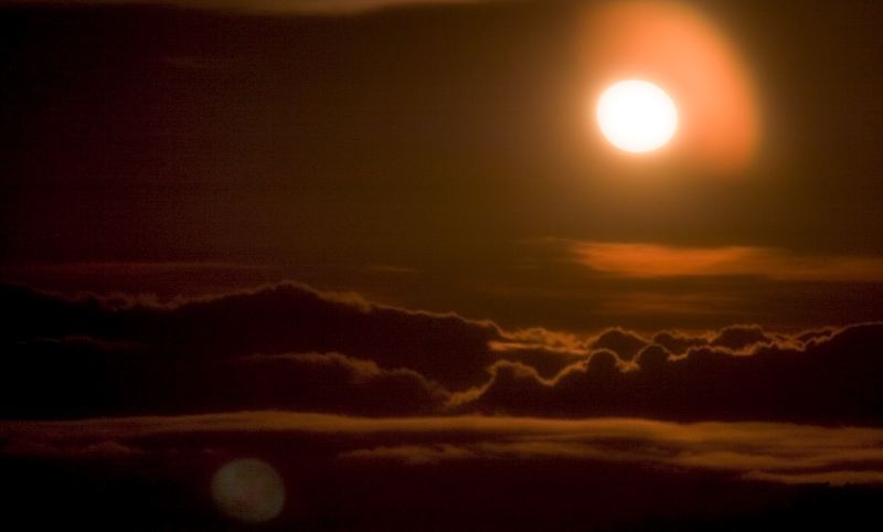 Moon Rising, Mona Kea