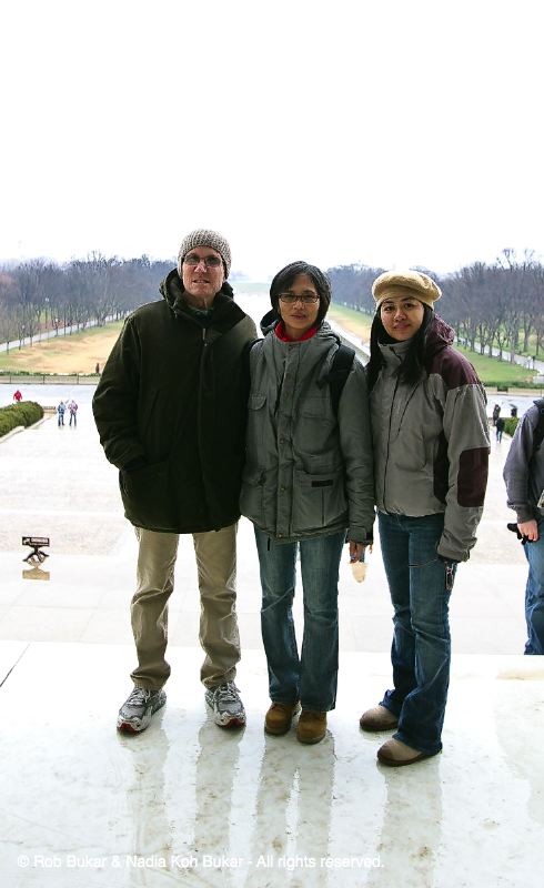 Looking at the Lincoln Memorial