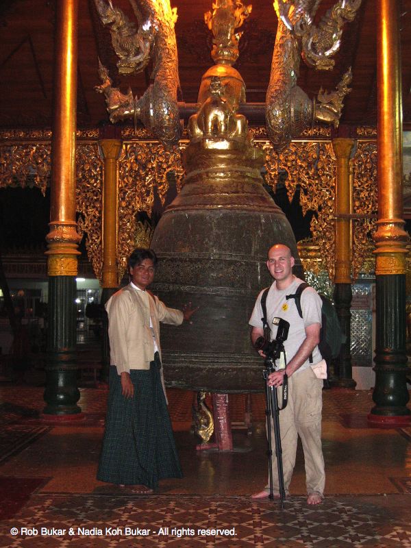Rob and Guide at The Shwedagon